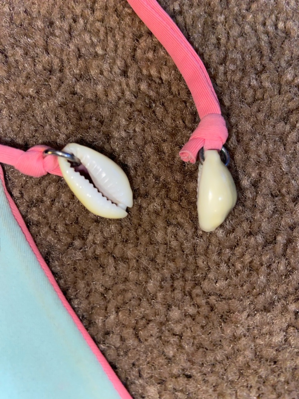 Bikini - Picture 9 of 9
